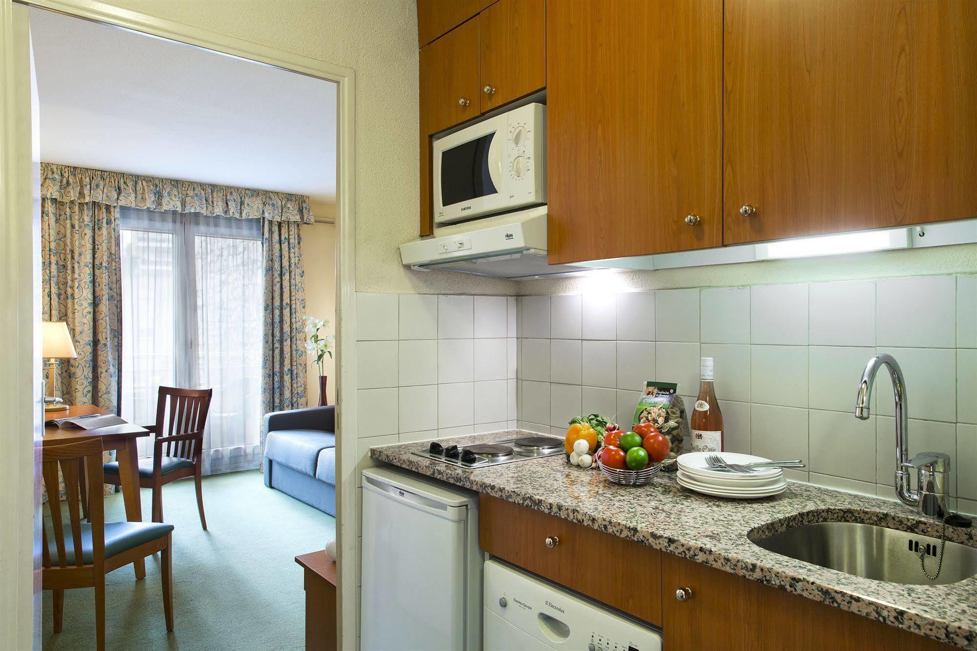 Residhome Promenade Aparthotel